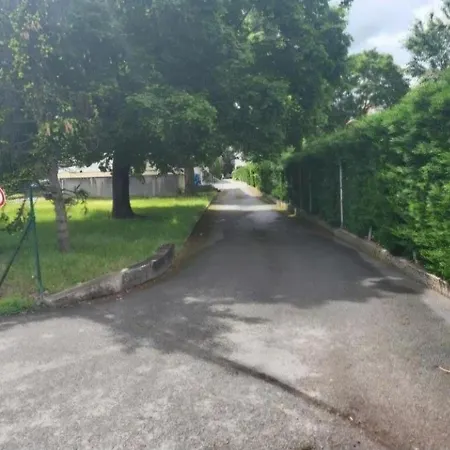 Апартаменты F3 2 1 Avec 1 Lit Simple Et 1 Avec 2 Lits Doubles Клермон-Ферран